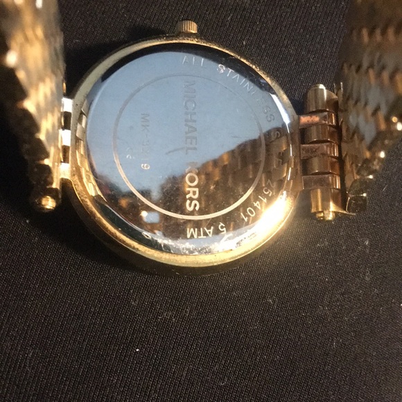 Michael Kors Gold Women’s Watch - Pearl Face - Picture 5 of 6